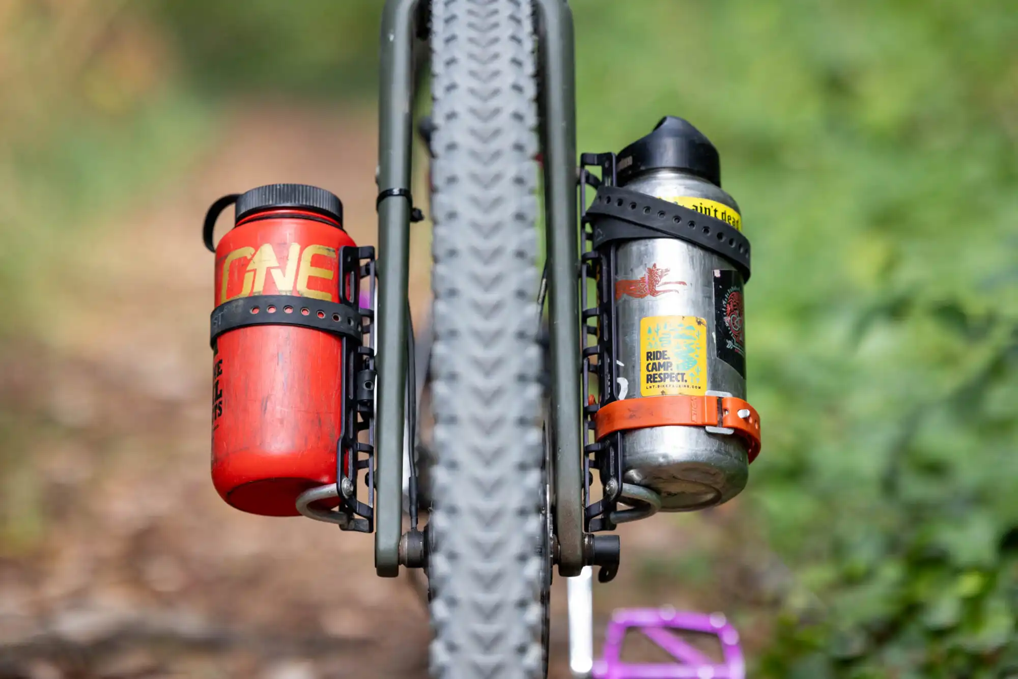 Widefoot CargoMount Mega y Regular comparación